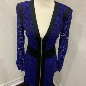 Beautiful zip front long sleeved lace dress